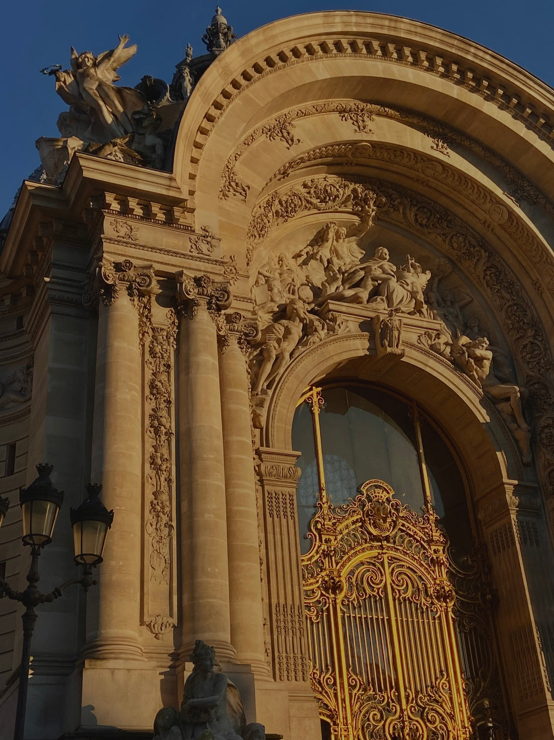 Healthy Lunch Spots in Paris: Where to Find Fresh and Delicious Meals