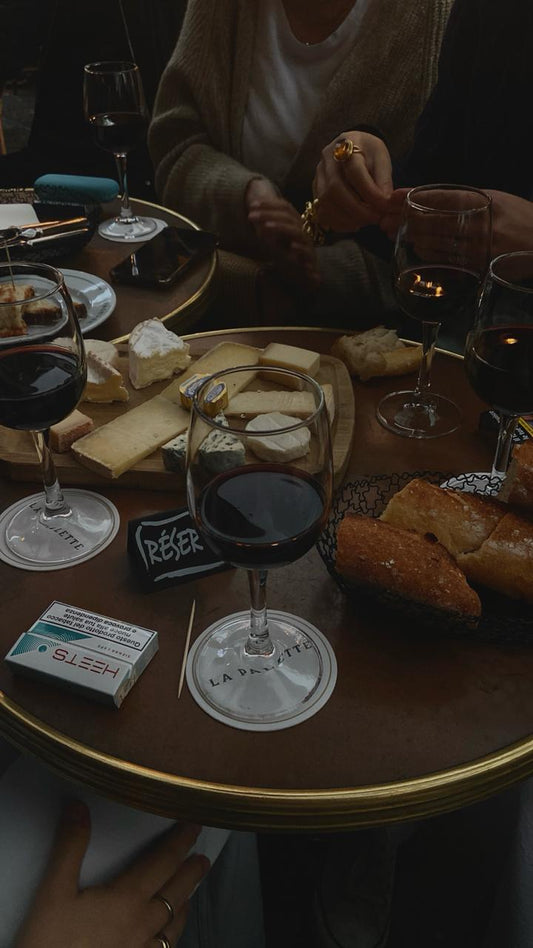 Best Parisian Cafés to Experience the City Like a Local